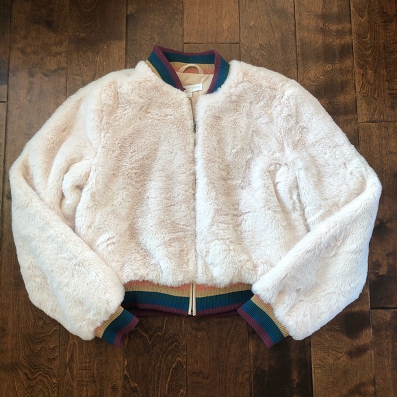 Spiritual Gangster Jackets & Blazers - Spiritual Gangster | White Furry Cropped Jacket